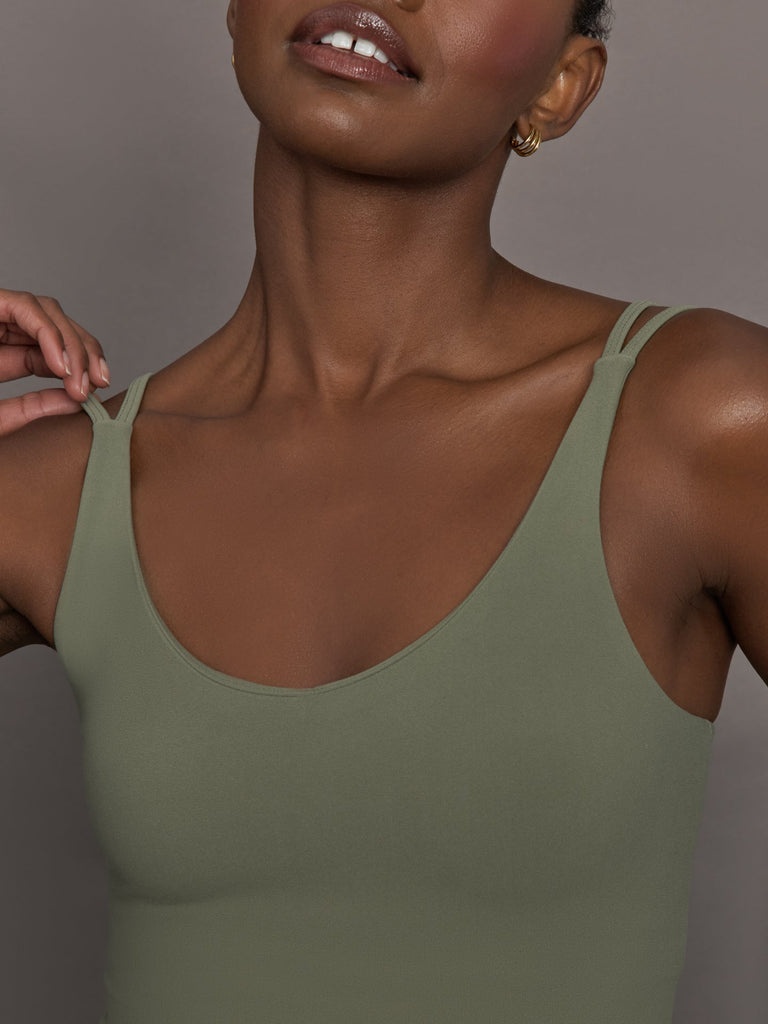 V-Neck Tank in Melt - Moss