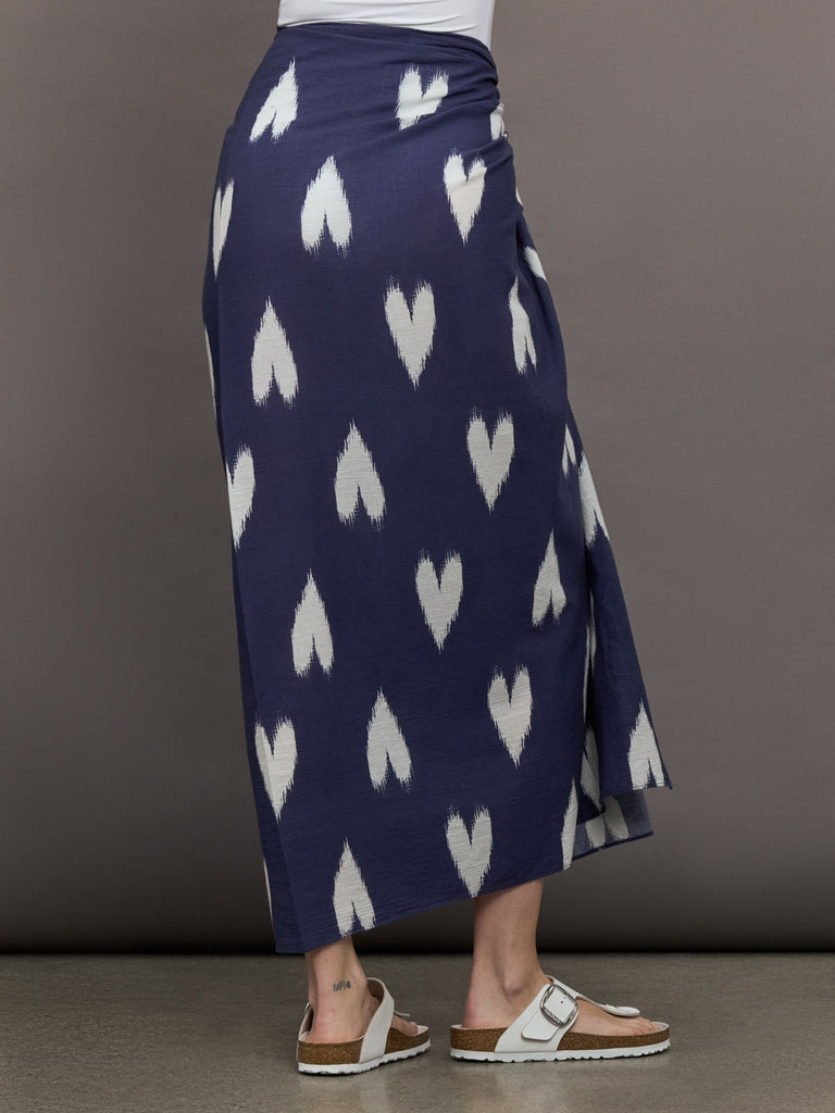 Roper Ikat Hear Sarong - Indigo