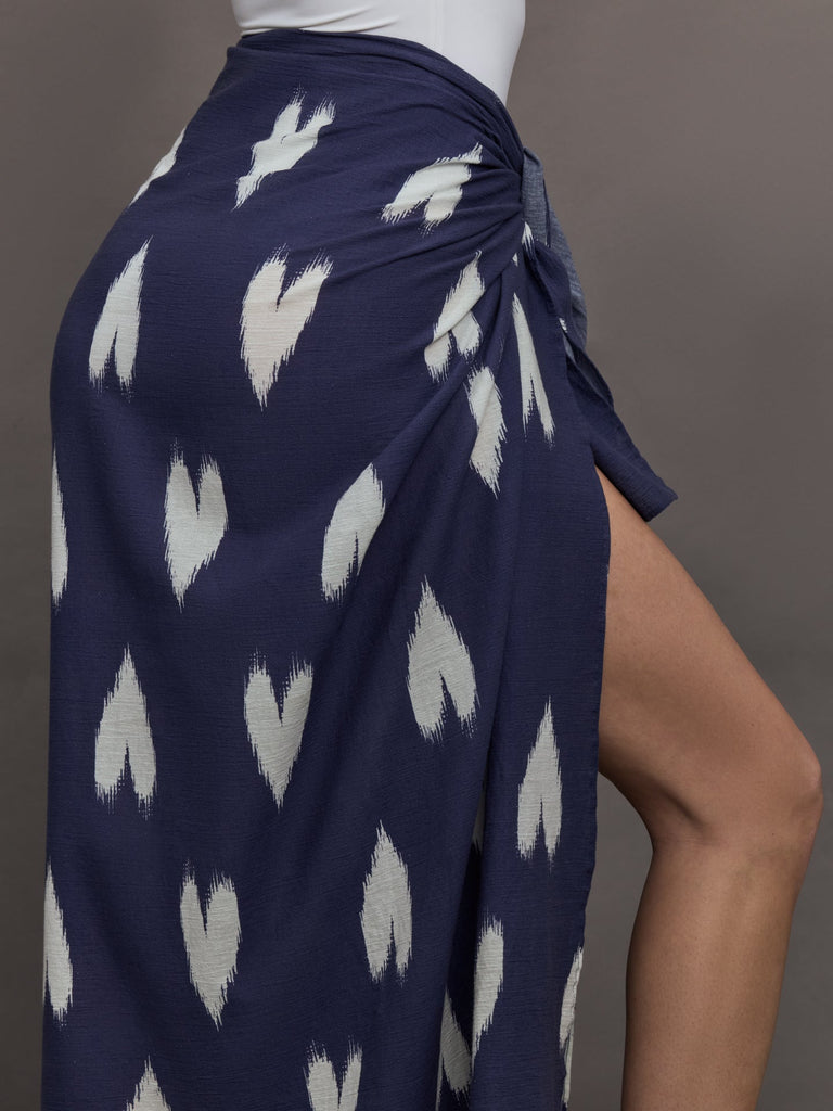 Roper Ikat Hear Sarong - Indigo
