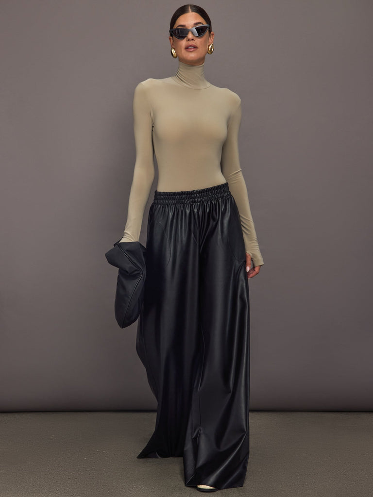 Boyfriend Elephant Sweatpant - Black