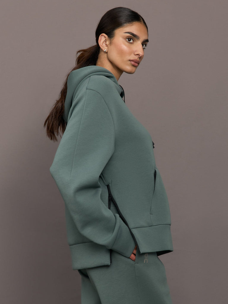 Focus Tech Hoodie - Olive